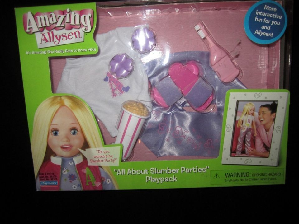 AMAZING ALLYSEN ~ INTERACTIVE SLUMBER PARTIES CLOTHES PLAYSET ~ NEW