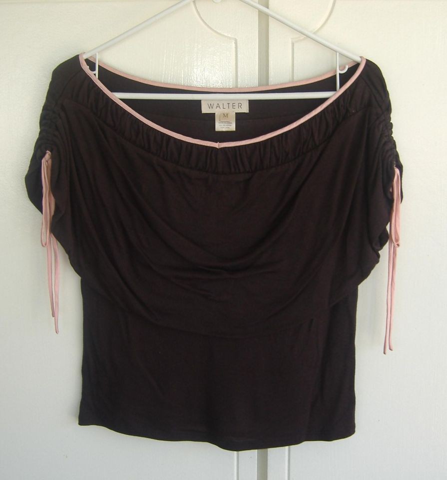 WALTER LADIES BROWN W PINK TRIM KNIT TOP SIZE M