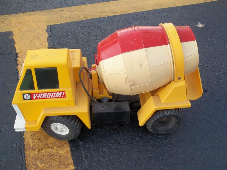 vintage 1964 Mattel V RROOM CEMENT TRUCK Ideal Kenner Topper Toys