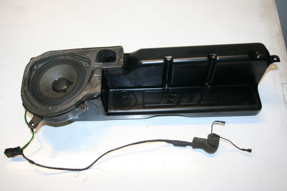 97 1997 AUDI A8 D2 4.2   FRONT LEFT BOSE DOOR SPEAKER   OEM