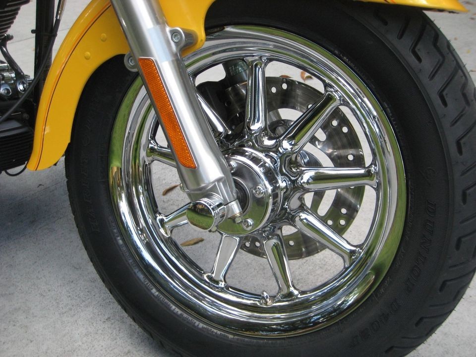Harley O.E.M Chrome Wheels Heritage Softail 9 Spoke O.E.M. FLST Rims