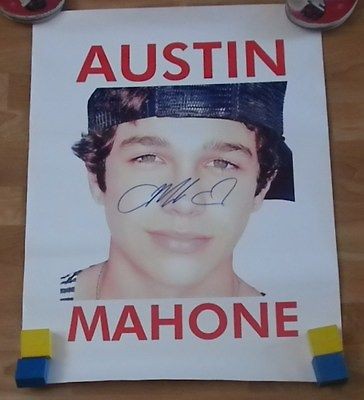 austin mahone poster in Entertainment Memorabilia