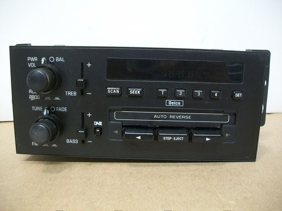 BUICK ROADMASTER AM FM RADIO STEREO CASSETTE PLAYER 91 92 93 94 *FREE 