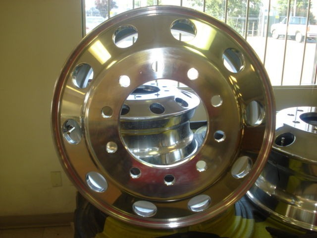 Accuride 22.5 x 8.25 Aluminum Wheel Hub Piloted No Polish 29644ANP P/N