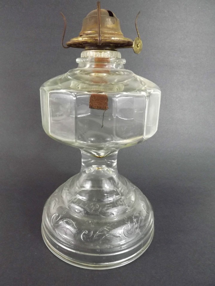 EAGLE KEROSENE OIL LAMP Clear Pressed Glass Vintage Antique