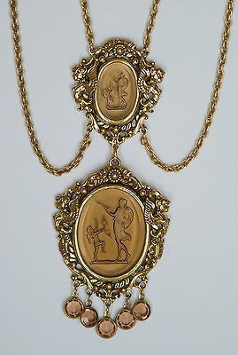 Vintage Gold Tone Goldette Amber Intaglio Glass Venus and Cupid 