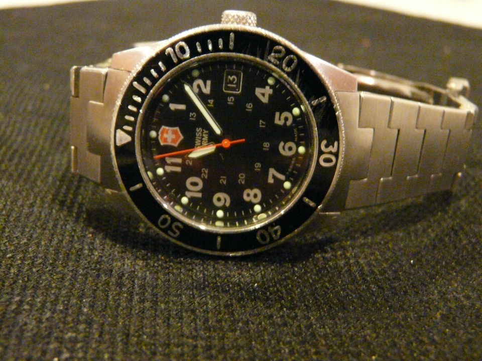 Swiss Army Victorinox Mens Lancer Stainless Steel Watch Diver Bezel