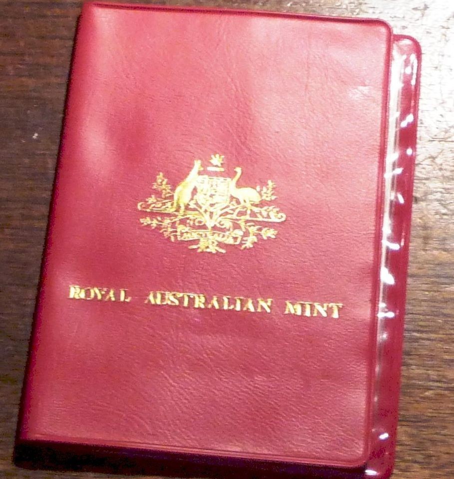 1975 Australia RAM Mint Set in Original Case. Very nice set. NR.