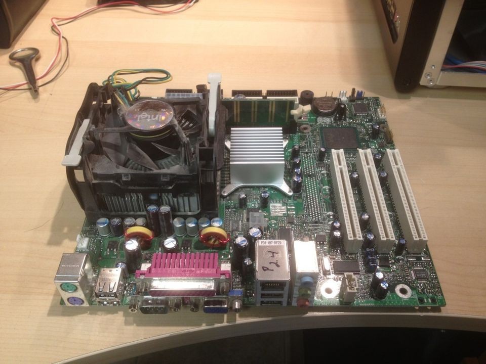 Intel D845EPI Motherboard With 512 Memory P4 2.4 CPU Tested Boots