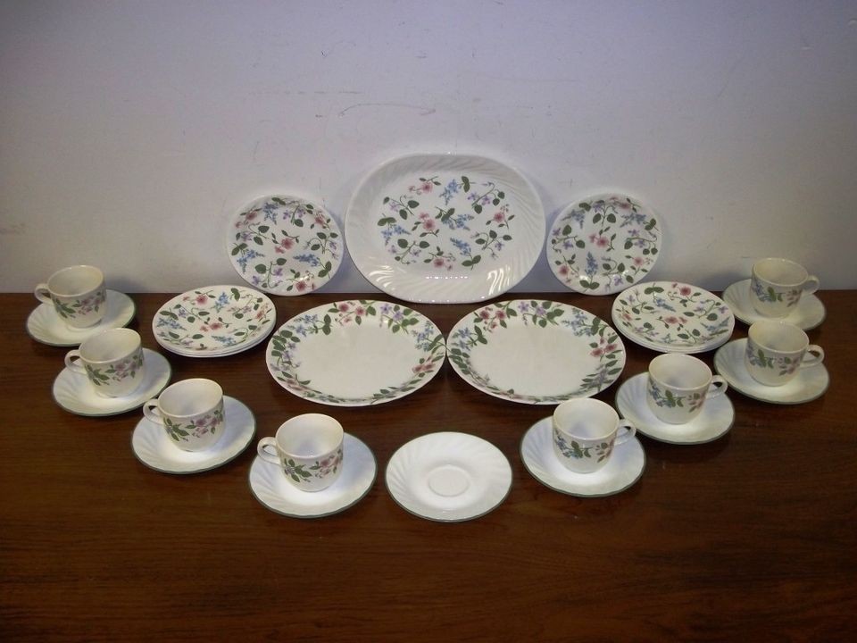 Corelle Dishes in Corning Ware, Corelle