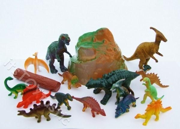 Large Tub of Dinosaurs Plastic Animals 18 pce Set T Rex Stegosaurus 