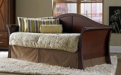 Stratford Daybed (Mahogany Finish)