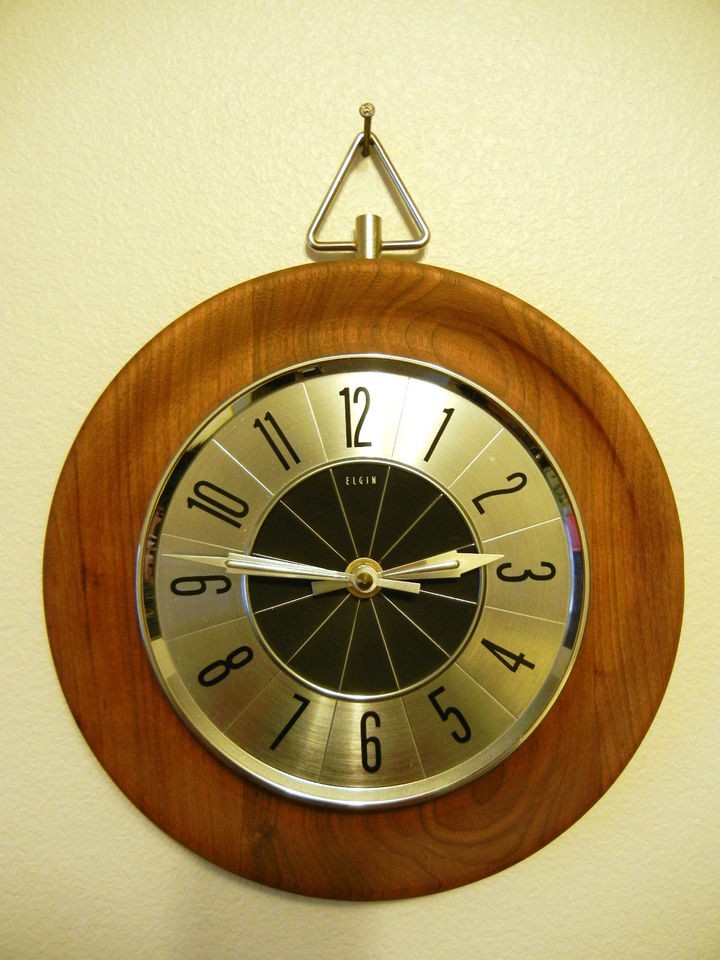   Mid Century Danish Modern Elgin Wood Wall Clock AA Battery Operated