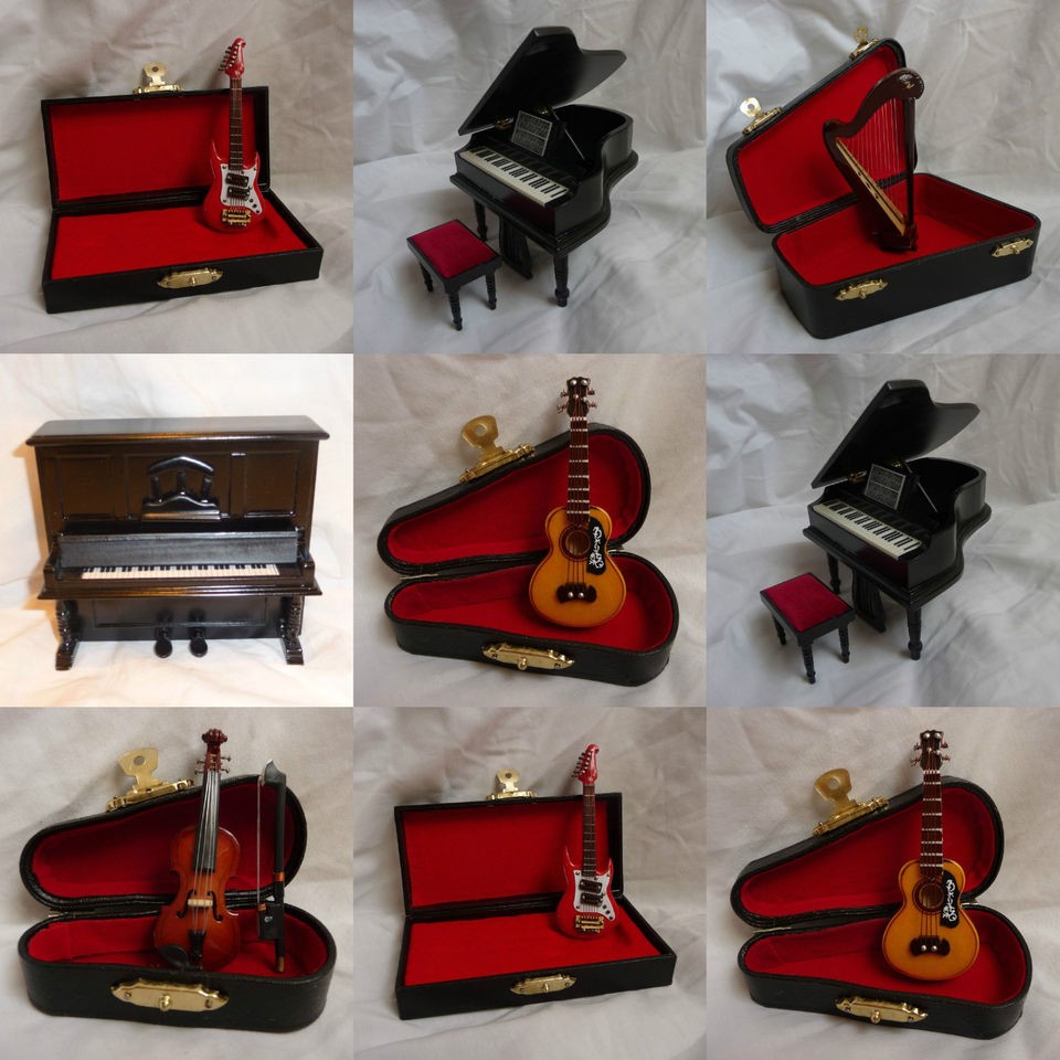 Dolls House accessories 112th   Music Room   Violin; Grand Piano 