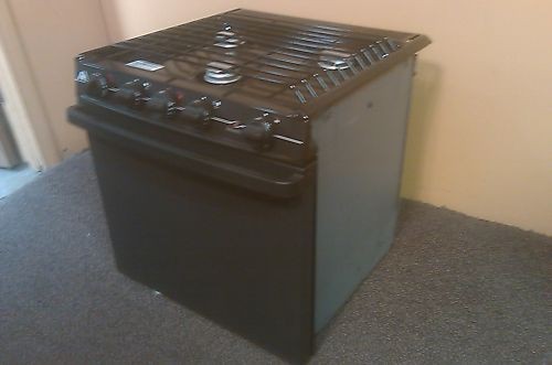 Atwood 21 Stove/Oven Blk RV2134BBP