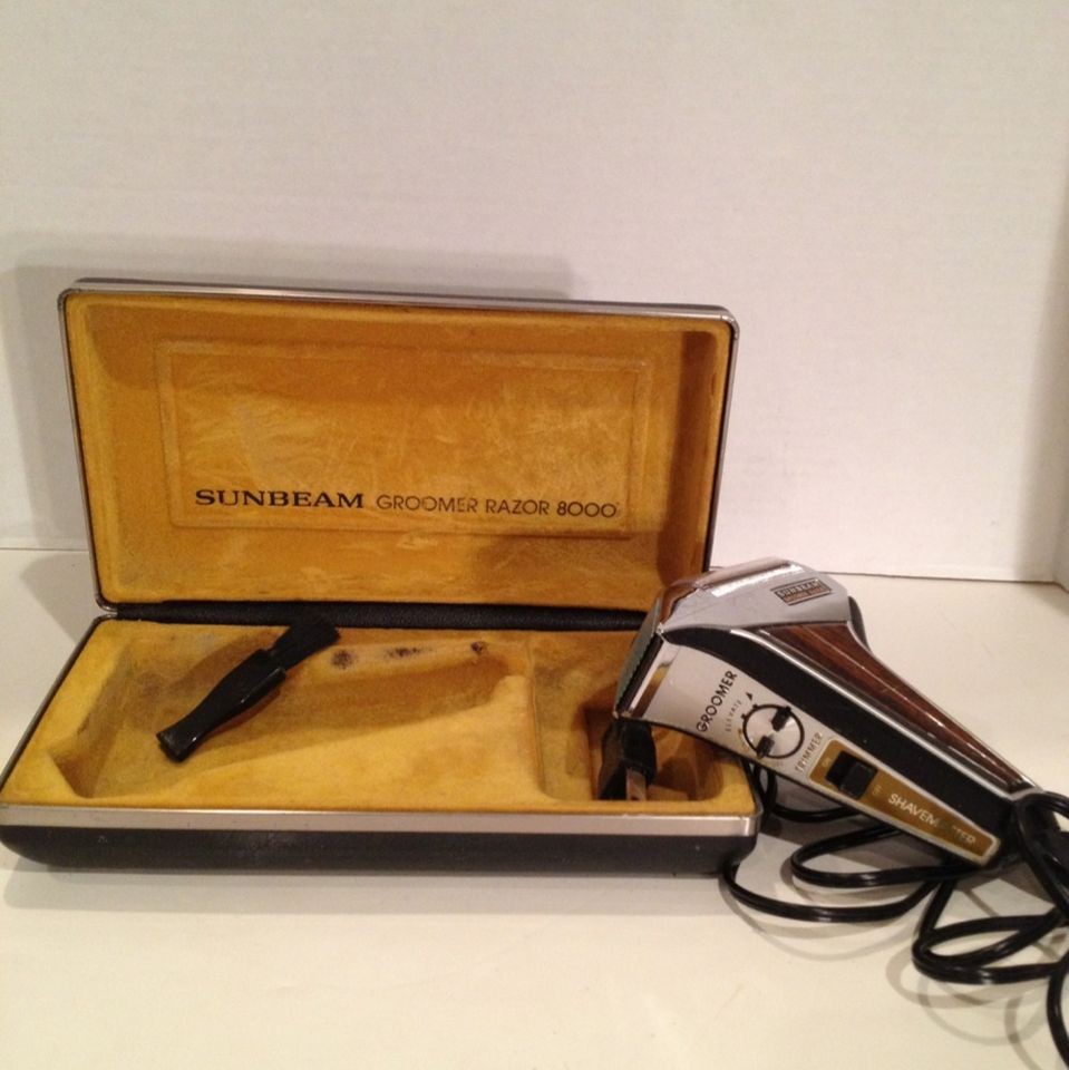 Vintage Sunbeam Groomer Razor 8000 in original box