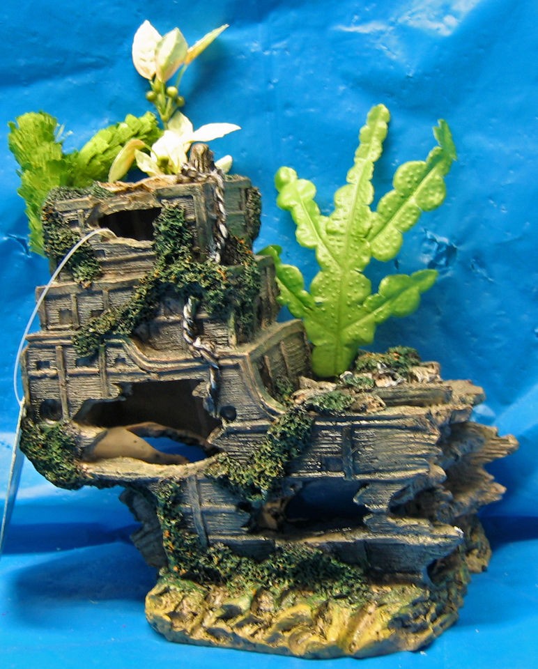 PPRR810 MEDIUM SHIPWRECK STERN AQUARIUM ORNAMENT