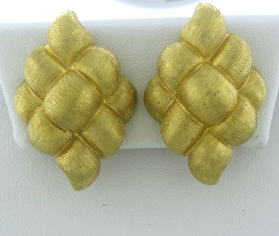 HENRY DUNAY BRUSHED FINISH WOVEN MOTIF 18K GOLD EARRINGS