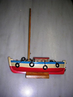 BEAUTIFULL SMALL HAND MADE GREEK FISHING BOAT