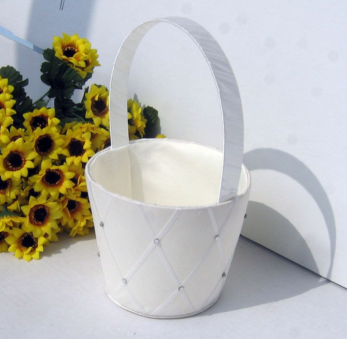Wedding white flower girl petal basket decoration diamond ribbon 
