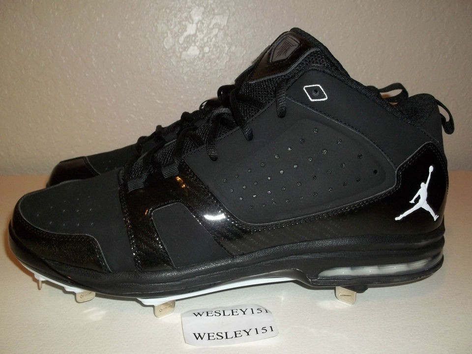 jordan cleats in Clothing, 