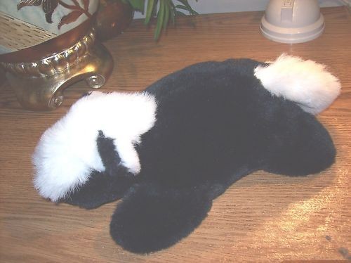 ABC DISTRIBUTING SKUNK FULL BODY HAND PUPPET PLUSH 15