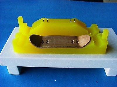   fingerboard skateboard Gator mold GM1130HP tech finger board deck toy