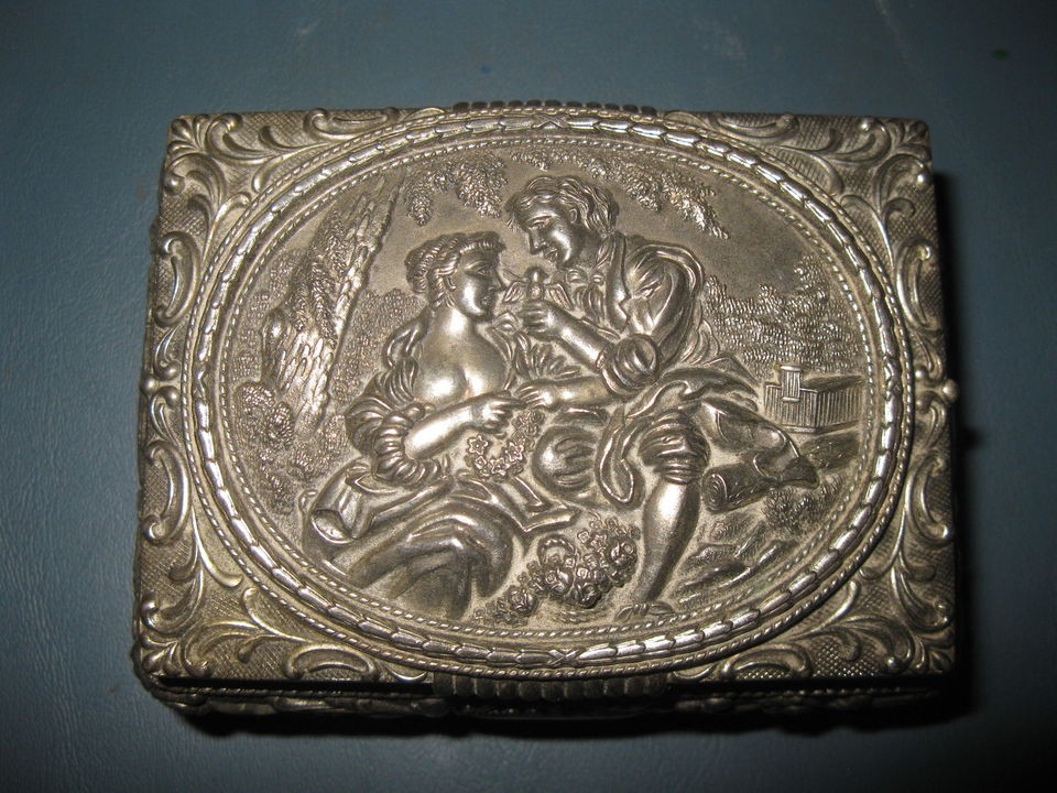   PLATE ORNATE REPOUSSE TRINKET JEWELRY BOX ROMANCE LOVE SCENE BUST