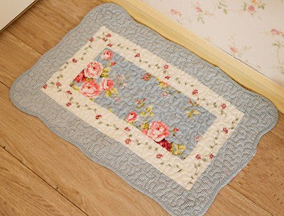 Shabby and Vintage style Blue Flowers Quilted Bath rug/Mat