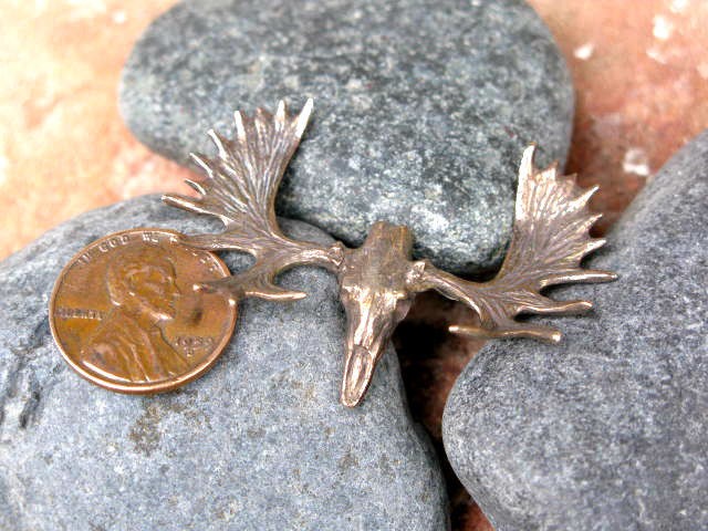 MOOSE SKULL ANTLER BRONZE BROOCH HAT PIN DOLL HOUSE TAXIDERMY TROPHY 