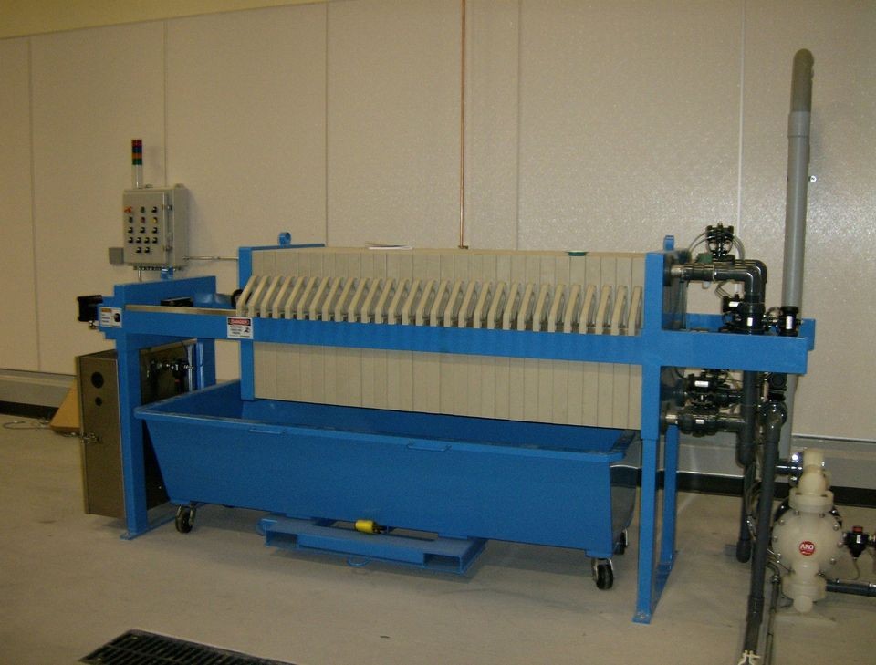   CUFT KF FILTER PRESS WITH GASKETED PLATES,CPVC MANIFOLD AND AUTO HYDR