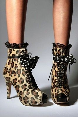 IRON FIST LOVE BITES PLATFORM BOOTIE LEOPARD WOMEN US SIZE 7