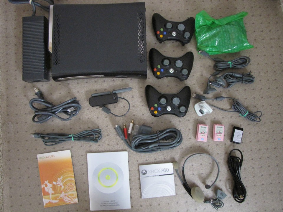 Microsoft Xbox 360 Elite 120 GB Forza Carbon Fiber Face + Accessories