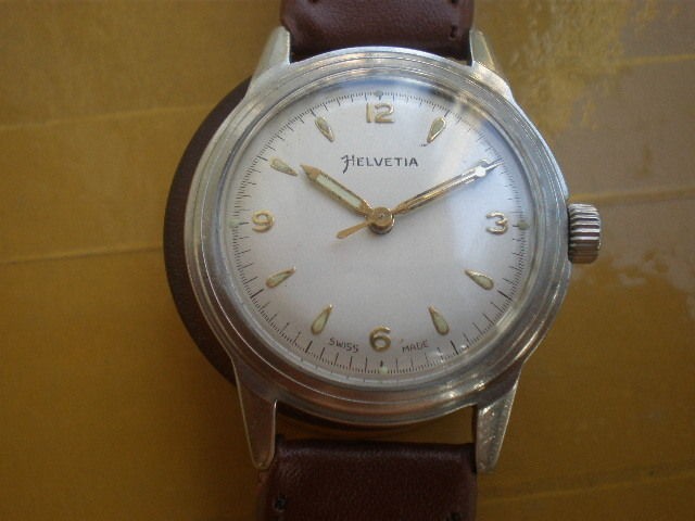 Vintage SWISS HELVETIA 17 Jewels Manual Mens Watch