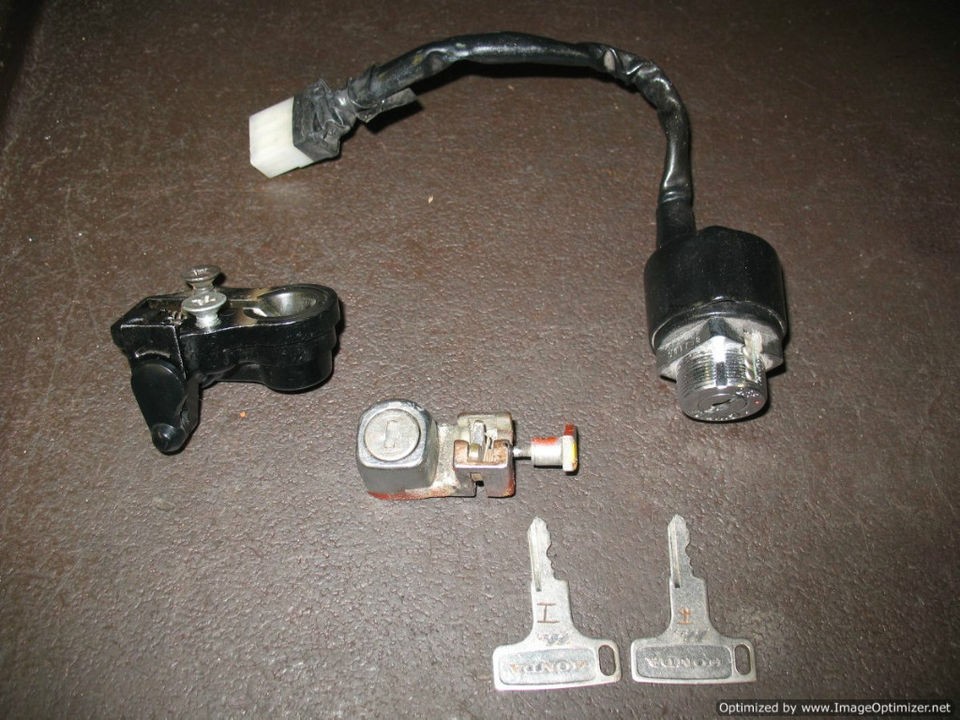   CB750 K4 LOCK SET + KEY IGNITION SWITCH HONDA 74 CB 750 *WATCH VIDEO