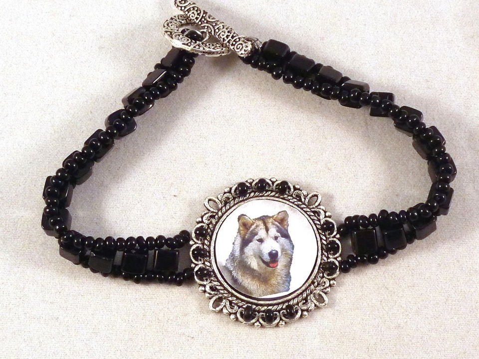 Alaskan Malamute Glass Cubes Bracelet, can personalize w/ photo of 