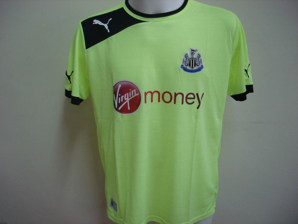   PUMA Newcastle United 3rd 2012 13 + SENSCILLIA NAME NUMBERING Jersey