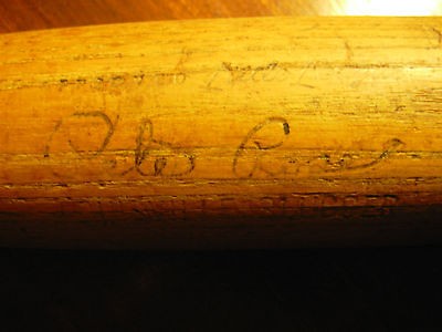   Pete Rose Louisville Slugger H & B 27in./21oz. Wooden Baseball Bat