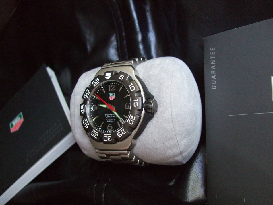 TAG HEUER MENS F1 FORMULA ONE WATCH 200 METER DIVING BLACK W/BOX 