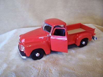 25 DIECAST MAISTO 1950 CHEVY PICK UP S 100 ORANGE