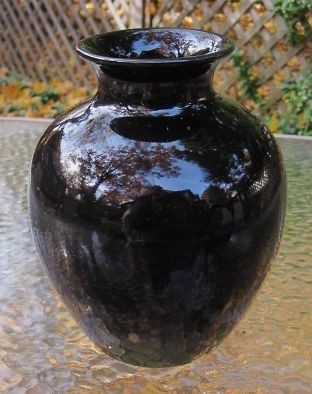 VINTAGE MCCOY POTTERY~MIRROR BLACK VASE~8 1/2 OIL JAR~ZANESVILLE~ARTS 