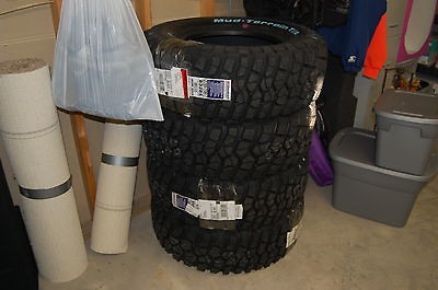 NEW 285/70 17 BF GOODRICH BFG MUD TERRAIN T/A KM2 70R R17 TIRES