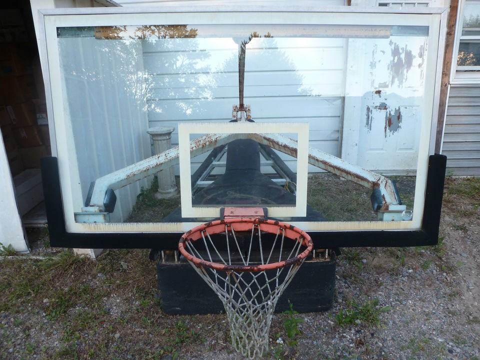 HYDRA RIB official NCAA USED BASKETBALL GOAL, BASKETBALL HOOP 