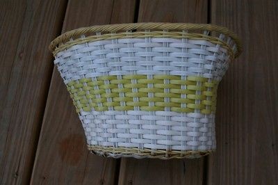   SCHWINN STINGRAY SMALL BIKE BICYCLE YELLOW PLASTIC BASKET CUTE RIDER