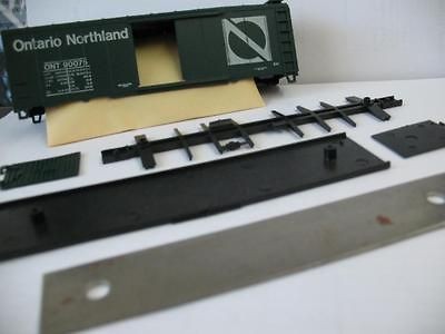 ATHEARN HO SCALE ONTARIO NORTHLAND KIT w/LARGE O EMBEDDED IN N 