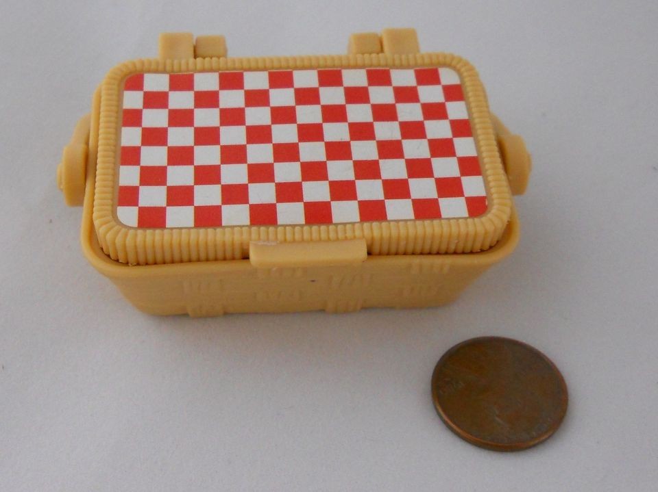 Fisher Price Loving Family Dollhouse Packed Wicker Picnic Basket