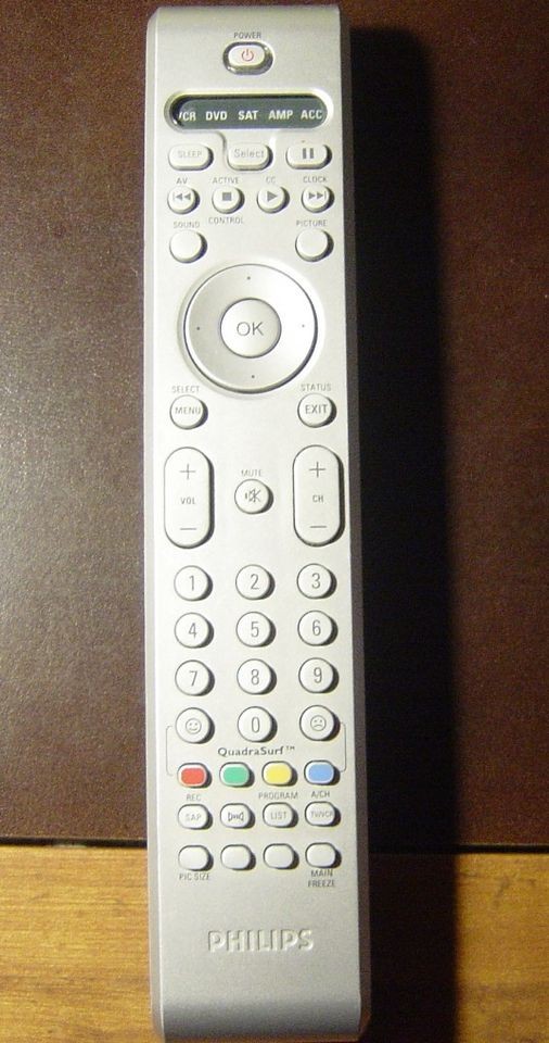 Philips RC4331/01 QuadraSurf AV Remote Controller controls CD/DVR/SAT 