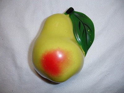 VINTAGE CERAMIC GOLDEN PEARS WALL HANGING PLANTER