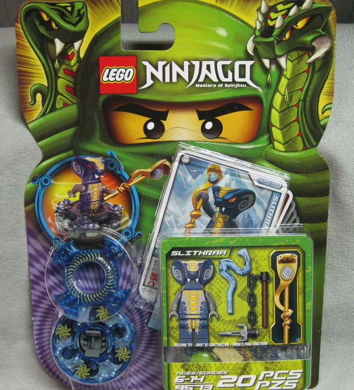 LEGO NINJAGO MINIFIGURE SLITHRAA WITH HYPNOBRAI STAFF