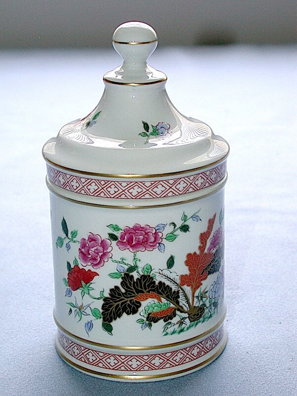 Beautiful 1984 Vista Allegra (VA) Portugal Covered Jar